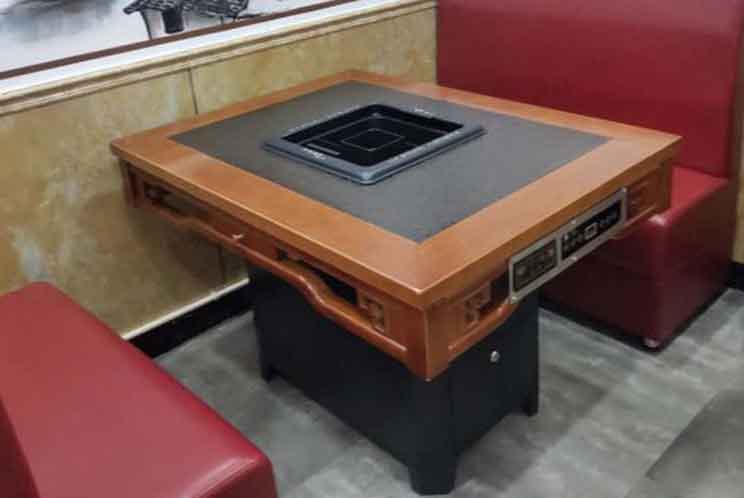 無(wú)煙火鍋?zhàn)? alt=